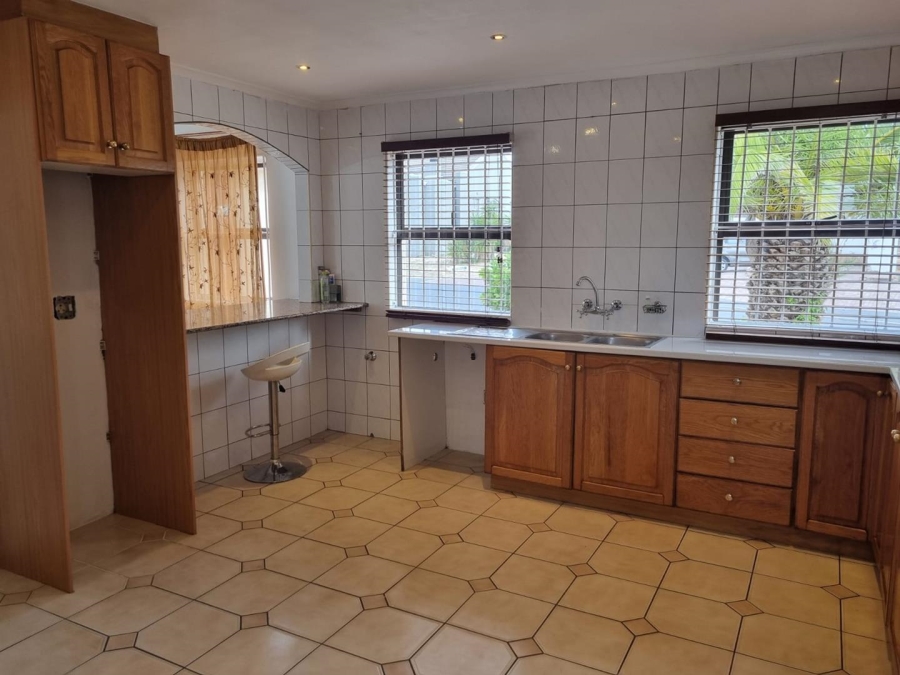 To Let 3 Bedroom Property for Rent in Brackenfell South Western Cape